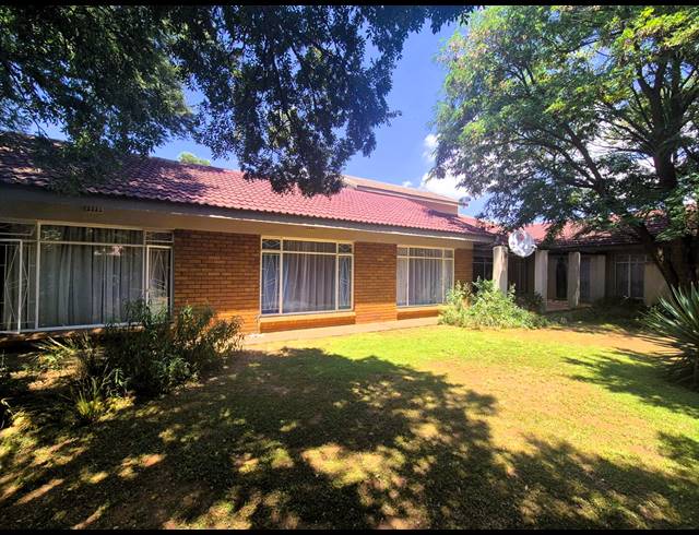 3 BEDROOM HOUSE FOR SALE IN THREE RIVERS EAST